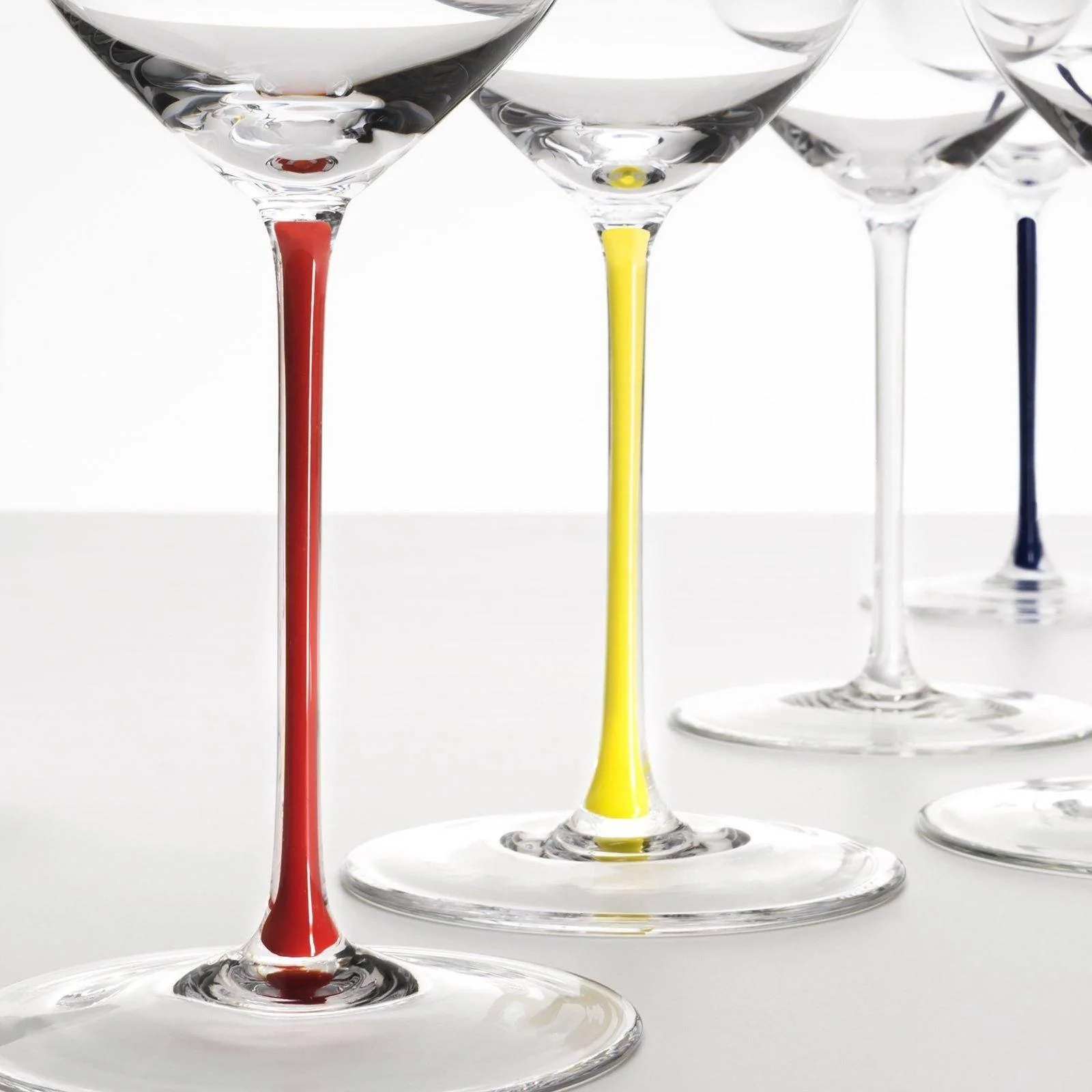 Riedel Fatto A Mano Riesling / Zinfandel Red Glass (Single) - Image 3